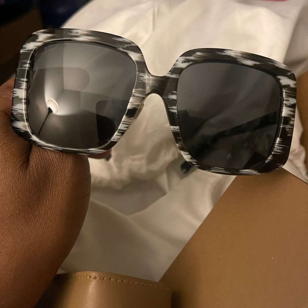 Burberry Penelope BE4363F 397887 Sunglasses Women's White/BlK/DRK Grey 55mm NEW - Picture 6 of 16